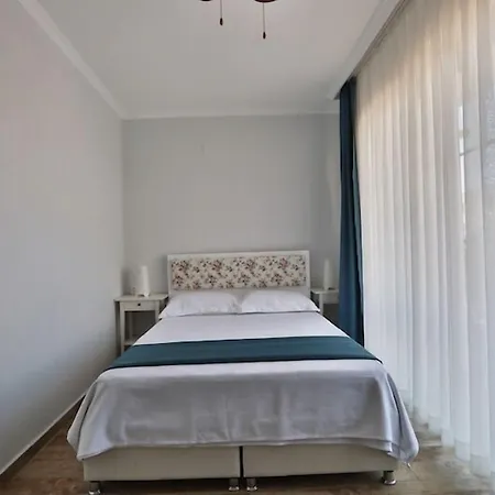 Otel Emre 10oda 2*