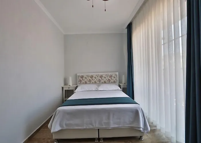 Ξενοδοχείο Emre 10 2*